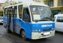 Marmaris scherpt regels aan voor OV-chauffeurs De dolmus in Armutalan (Marmaris)