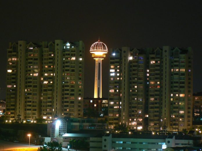 Atakule Winkelcentrum communicatie en observatietoren Atakule Winkelcentrum (communicatie- en observatietoren)