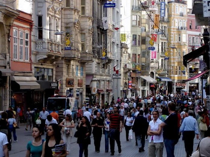 In vijf jaar veranderden 10.000 Turken hun naam In vijf jaar veranderden 10.000 Turken hun naam