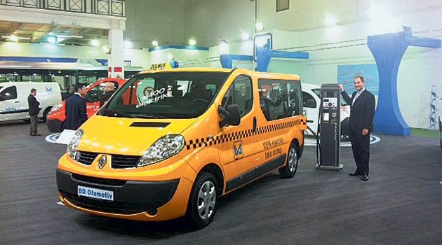 istanbulun-ilk-elektrikli-dolmusu