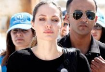 Angelina Jolie bezoekt Syrisch vluchtelingenkamp in Turkije Angelina Jolie bezoekt Syrisch vluchtelingenkamp in Turkije