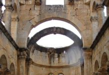 Alahan klooster Mersin De kerk