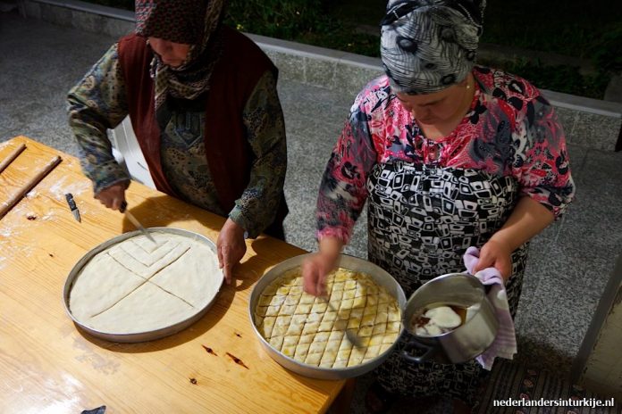 Baklava school opent haar deuren Baklava school opent haar deuren