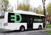 Eerste in Turkije geproduceerde hybride bus gaat de weg op Eerste Turkse hybride bus gaat de weg op