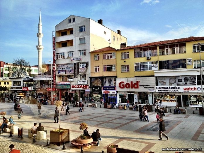 Turkse winkeliers moeten schoon straatbeeld helpen behouden