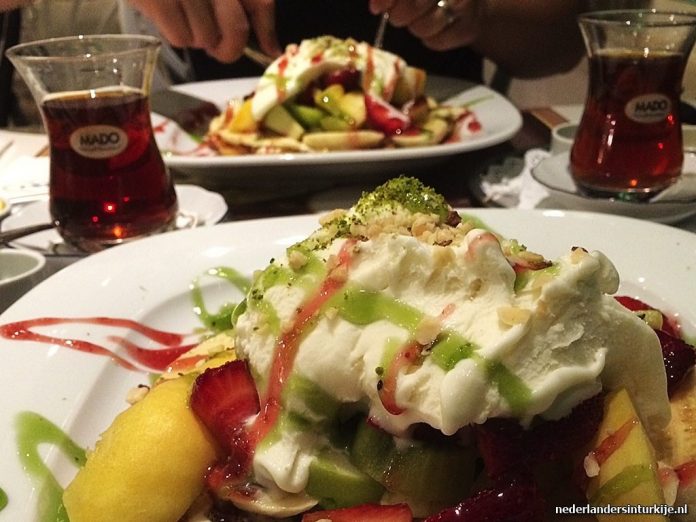 Mado Dondurma Den Haag Hollanda