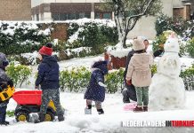 Istanbul in de ban van sneeuw, scholen maandag gesloten