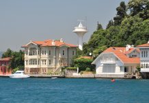 71 huizen langs de Bosporus te koop met totale waarde van € 1,5 miljard